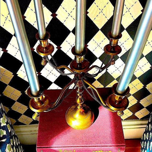 Vintage Luxury Brass Candelabra – Timeless Elegance - Picture 7 of 12